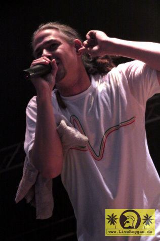 Ganjaman (D) and Uwe Banton with House Of Riddim 16. Chiemsee Reggae Festival, Übersee - Tent Stage 28. August 2010 (3).JPG